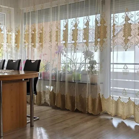 Modernes Haus Mit Schoener Ausstattung Prázdninový dům *