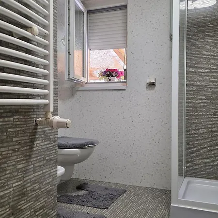Modernes Haus Mit Schoener Ausstattung Prázdninový dům *