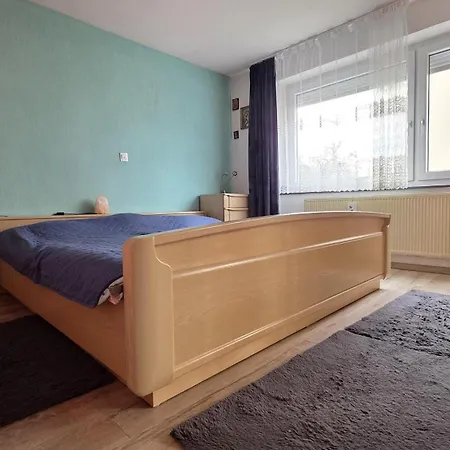 Modernes Haus Mit Schoener Ausstattung *