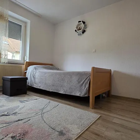Modernes Haus Mit Schoener Ausstattung